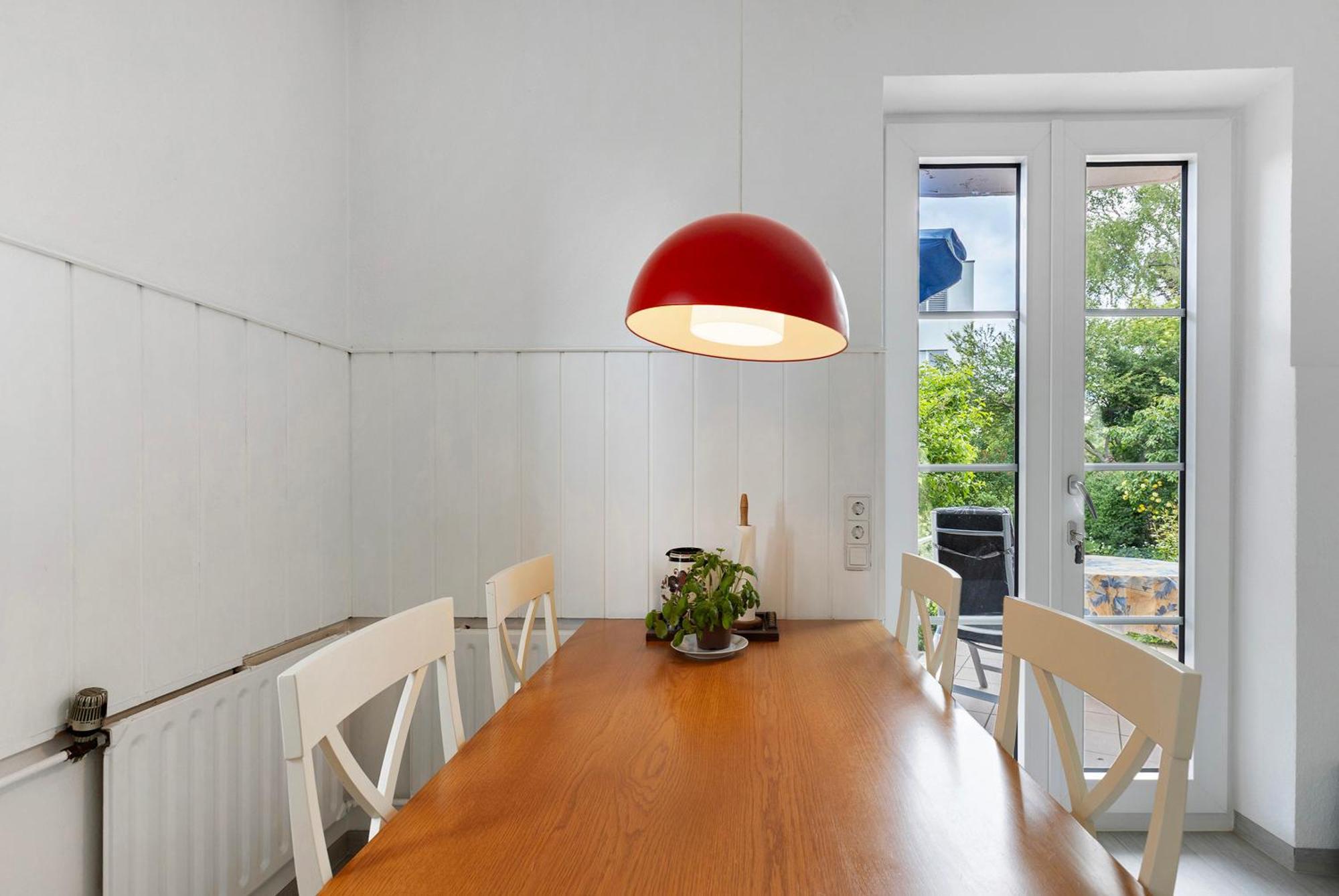 Rotes Haus Ueber Den Weinbergen Apartment
